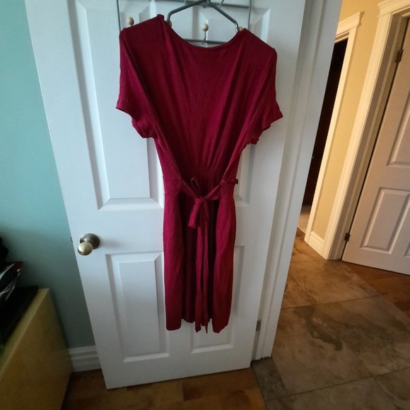 Plum Tristan Tie Back Midi Dress - Picture 2 of 8